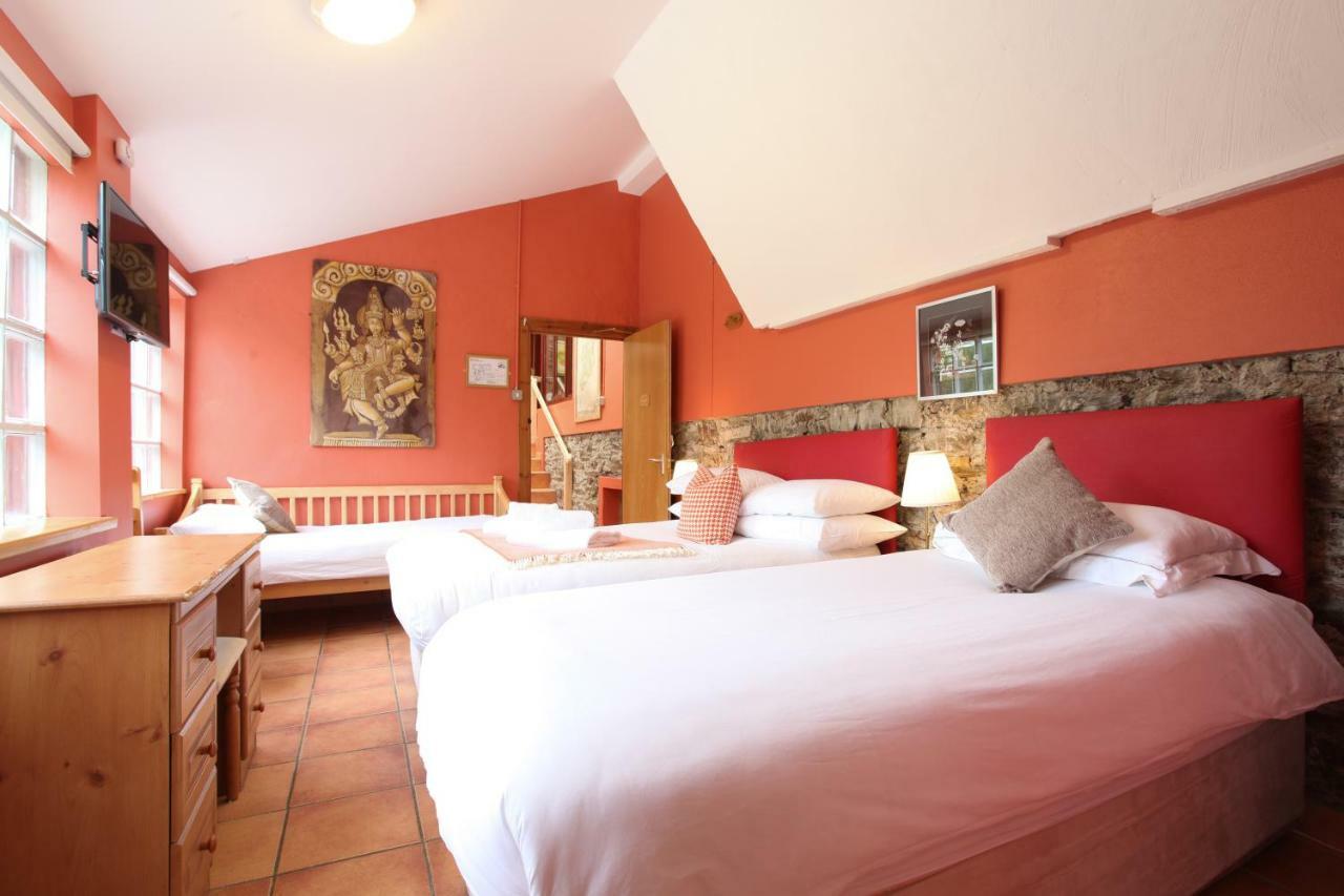Moville Boutique Hostel & Apartments Kültér fotó